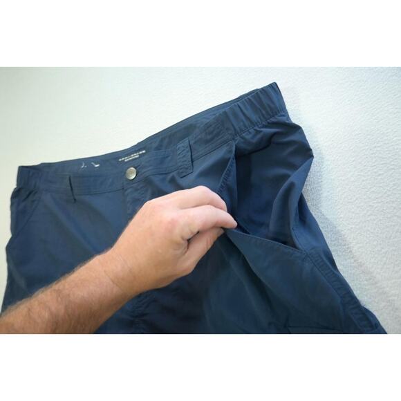 Columbia Omni-Shade Cargo Shorts Blue Fishing Hiking Camping Mens Size 42 - Picture 5 of 10